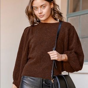NWOT Lulu’s Brown Balloon Sleeve Sweater
